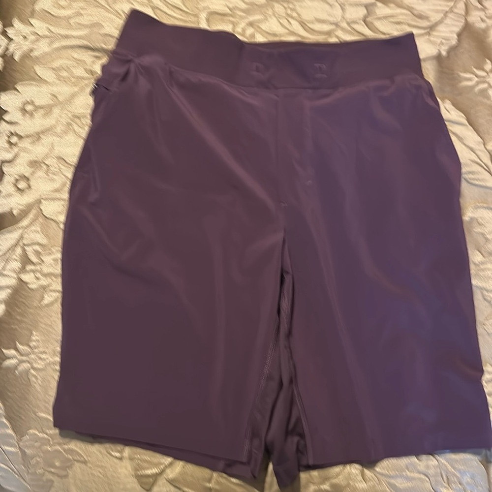 Lululemon men’s shorts